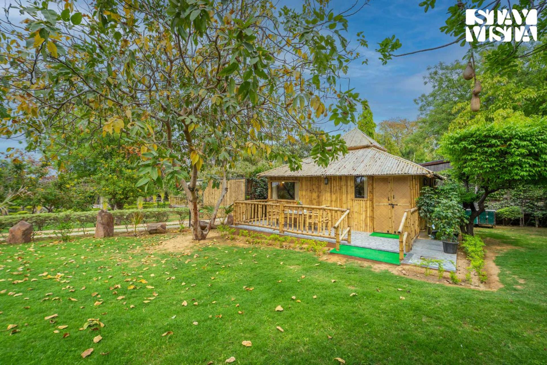 Stayvista At Maple Farms With Pool, Bbq & Bonfire Sohna Dış mekan fotoğraf
