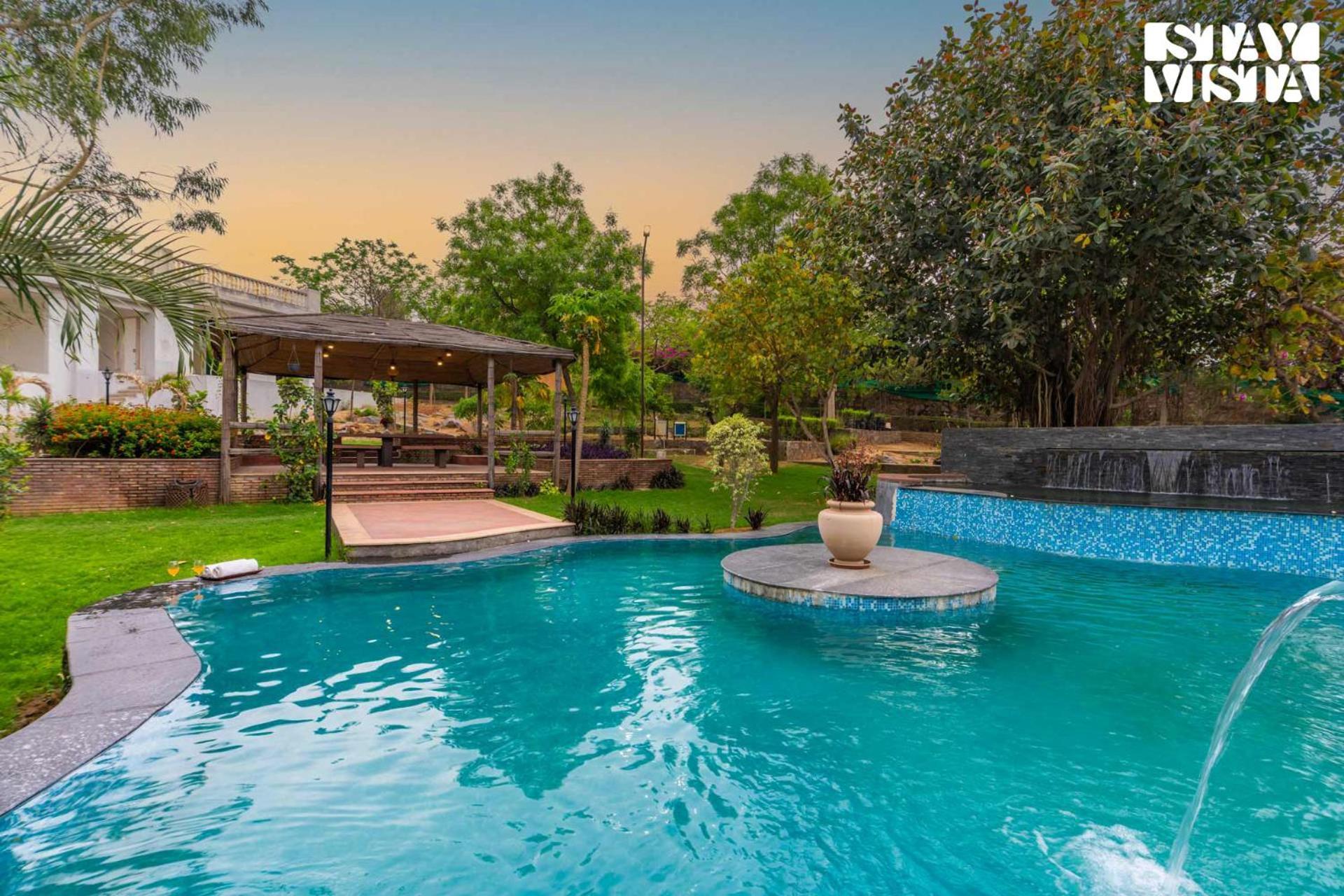Stayvista At Maple Farms With Pool, Bbq & Bonfire Sohna Dış mekan fotoğraf