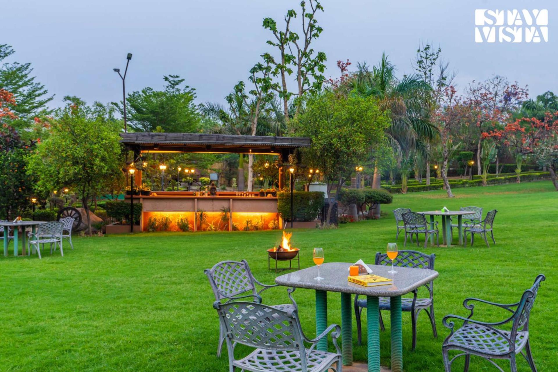 Stayvista At Maple Farms With Pool, Bbq & Bonfire Sohna Dış mekan fotoğraf